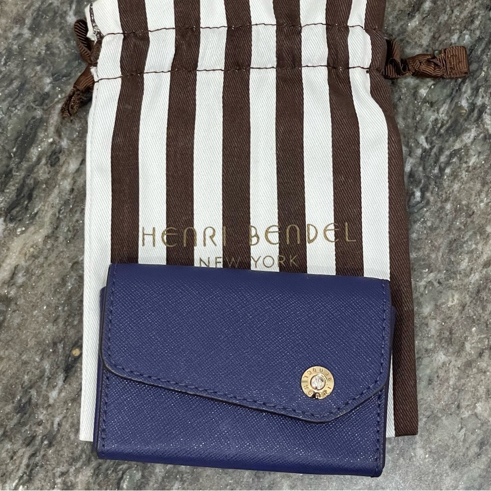 New Henri Bendel card case purple